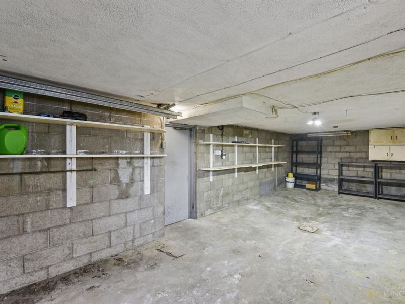 627 Roebling Road, Cincinnati, OH 45238 Photo 30