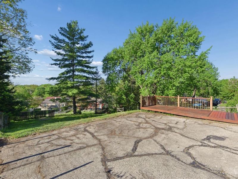 627 Roebling Road, Cincinnati, OH 45238 Photo 37