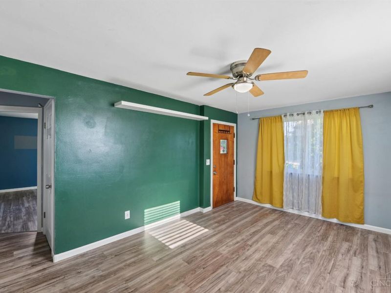 627 Roebling Road, Cincinnati, OH 45238 Photo 6