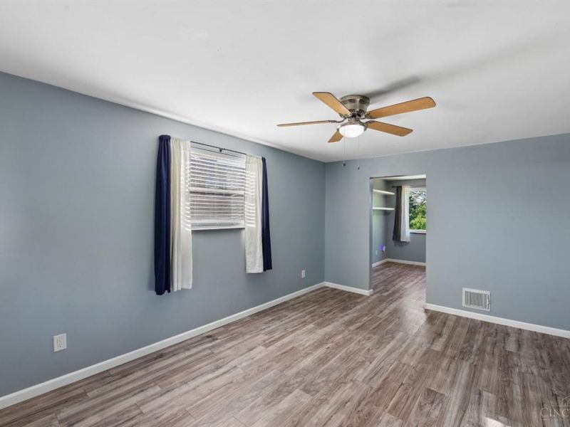 627 Roebling Road, Cincinnati, OH 45238 Photo 8