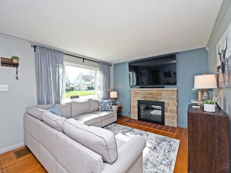 193 West Crest Drive, Reading, OH 45215 Photo 4