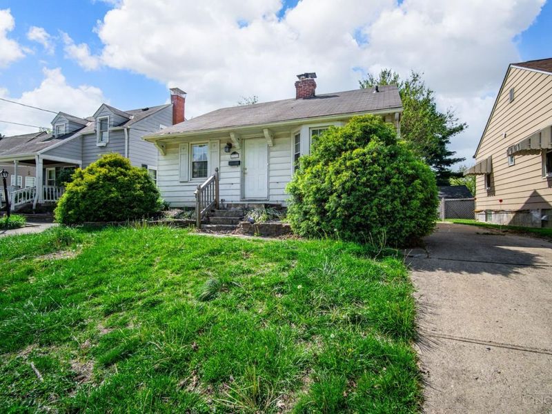 7111 Carnation Avenue, Deer Park, OH 45236 Photo 2