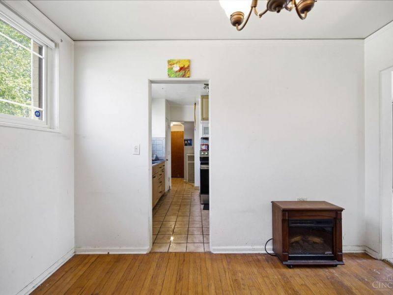 17 Andover Road, Greenhills, OH 45218 Photo 11