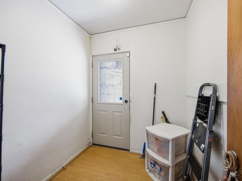 17 Andover Road, Greenhills, OH 45218 Photo 12