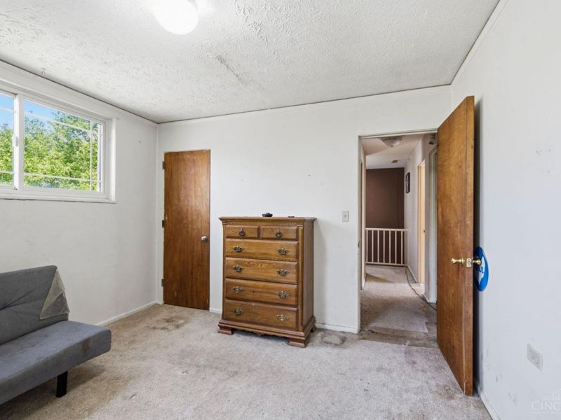 17 Andover Road, Greenhills, OH 45218 Photo 20