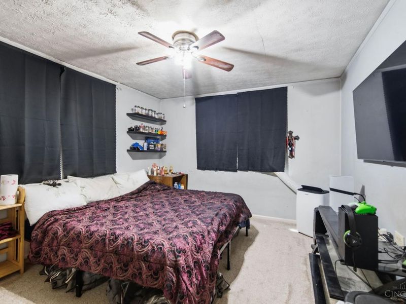 17 Andover Road, Greenhills, OH 45218 Photo 22