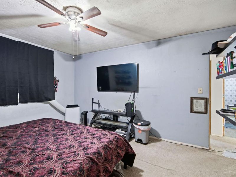 17 Andover Road, Greenhills, OH 45218 Photo 25