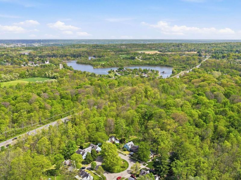 17 Andover Road, Greenhills, OH 45218 Photo 33