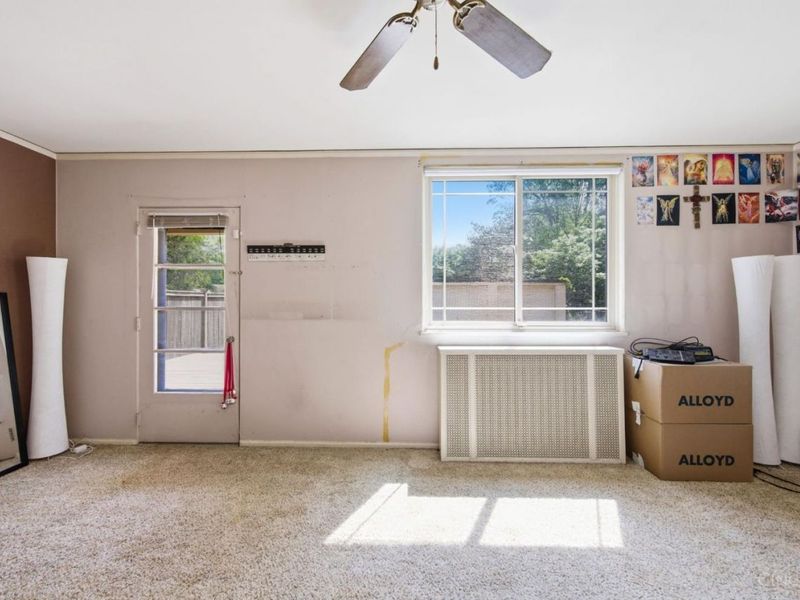 17 Andover Road, Greenhills, OH 45218 Photo 5