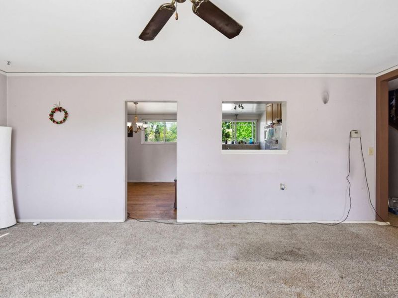 17 Andover Road, Greenhills, OH 45218 Photo 7