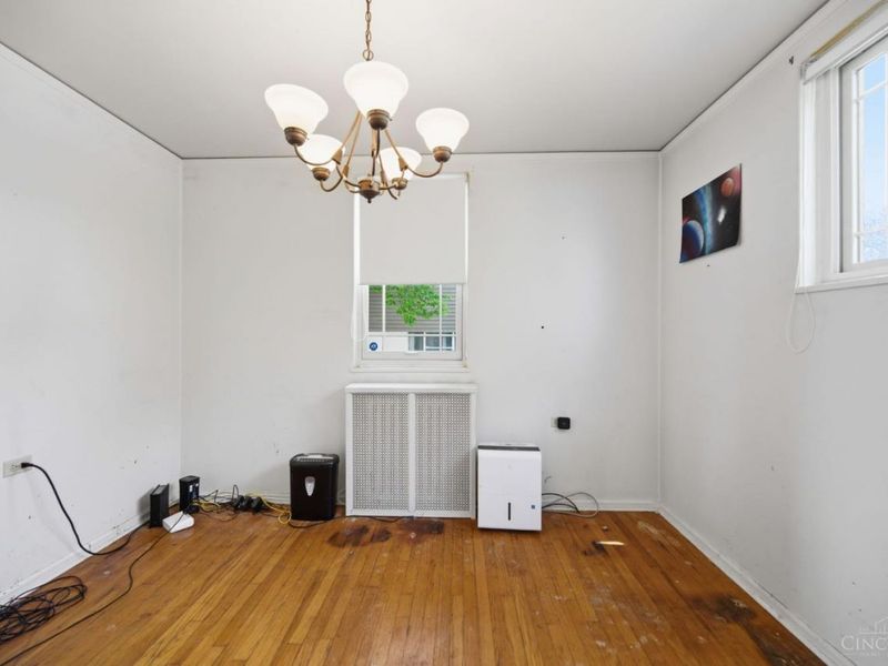 17 Andover Road, Greenhills, OH 45218 Photo 9