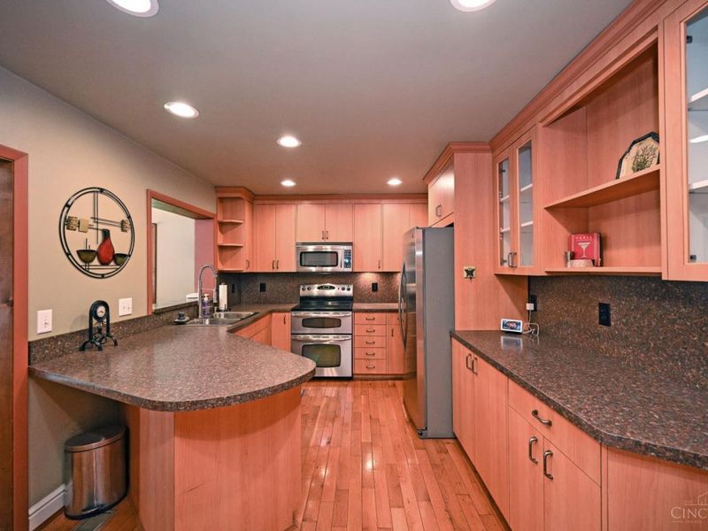 1495 Blueorchard Drive, Anderson Twp, OH 45230 Photo 12