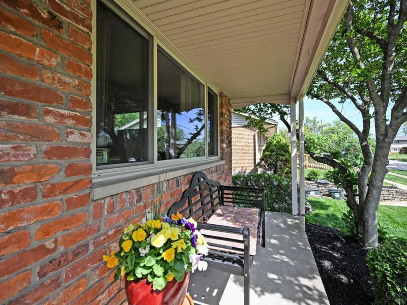 1495 Blueorchard Drive, Anderson Twp, OH 45230 Photo 6