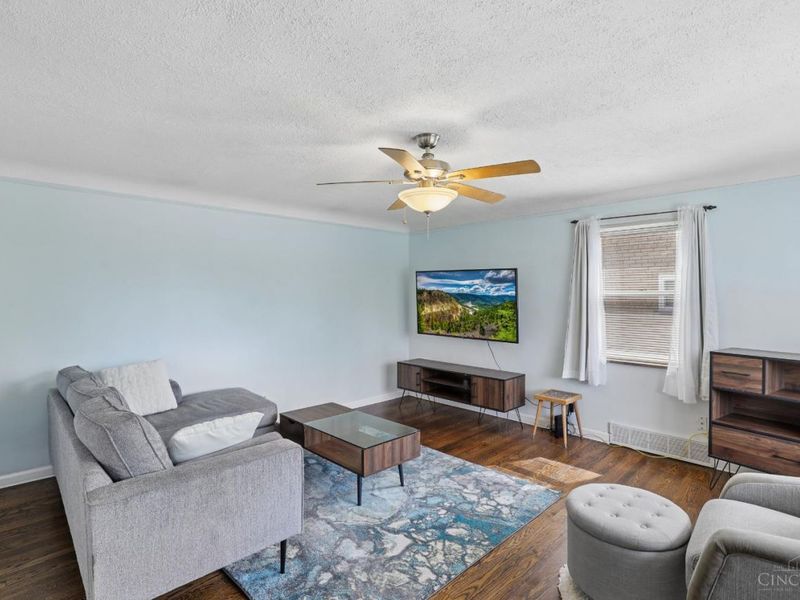 3266 Floridale Lane, Green Township, OH 45239 Photo 3