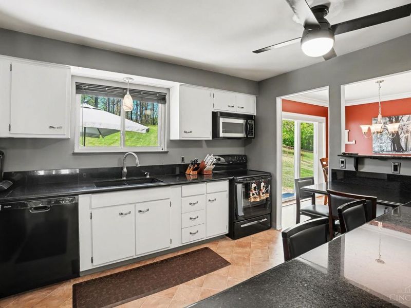 3694 Oakmeadow Lane, Colerain Township, OH 45247 Photo 10