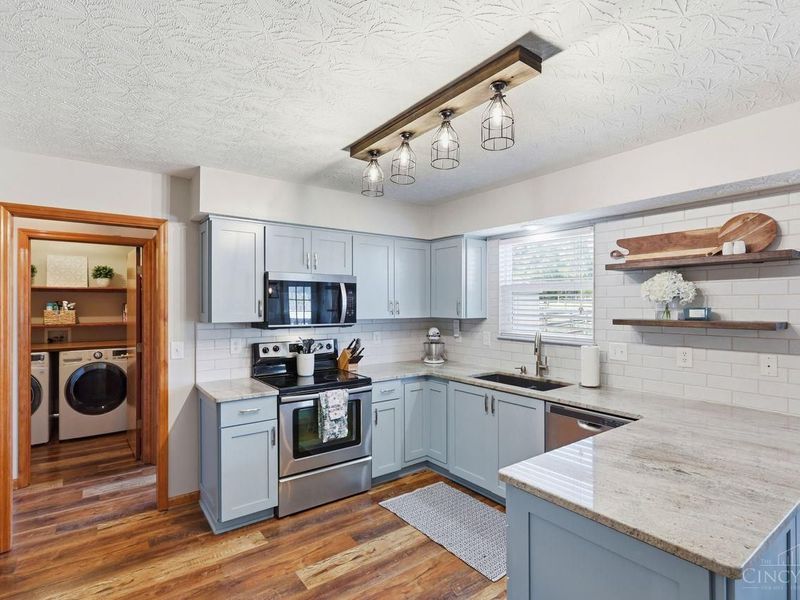 358 Stone Ridge Lane, Monroe, OH 45044 Photo 7