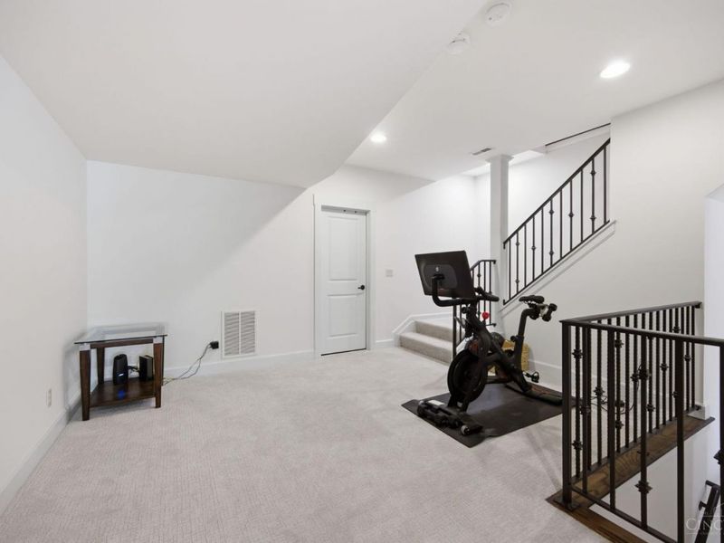 452 Strafer Street, Cincinnati, OH 45226 Photo 39