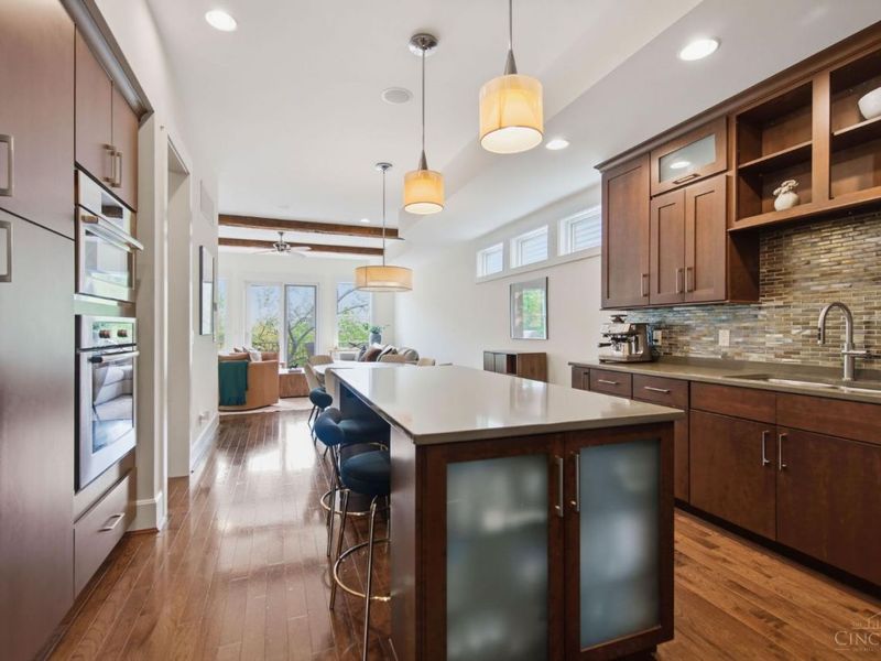 452 Strafer Street, Cincinnati, OH 45226 Photo 4