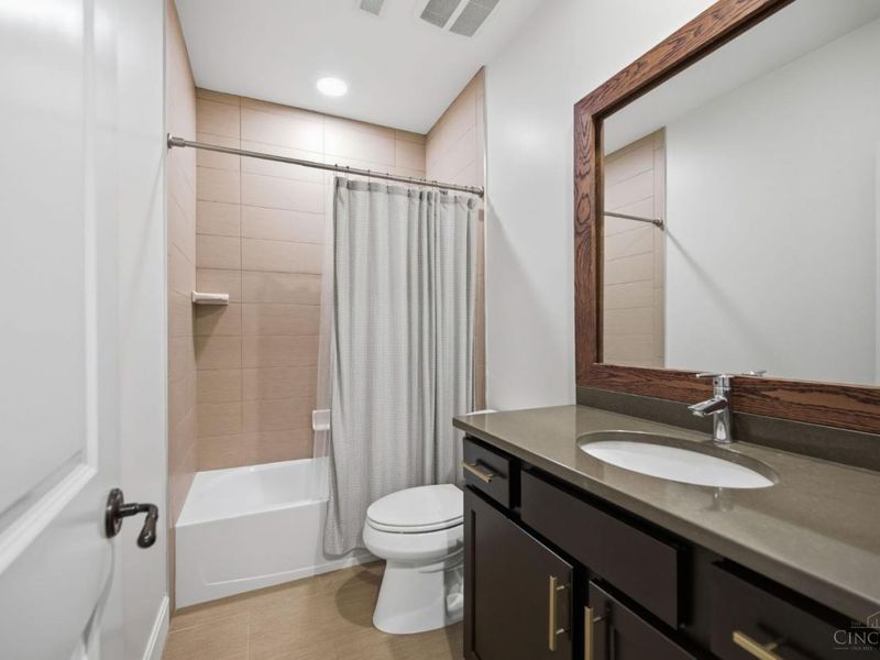 452 Strafer Street, Cincinnati, OH 45226 Photo 40