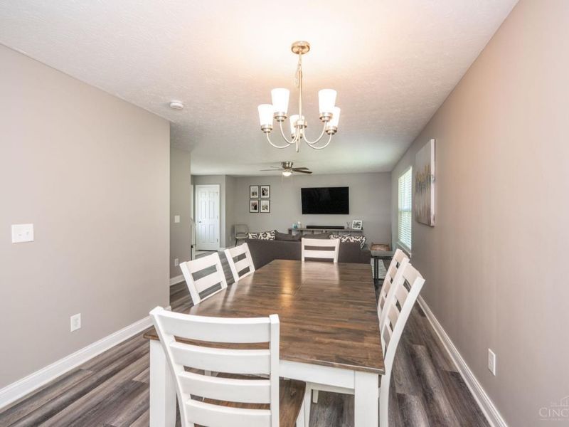 4216 Badgeley Circle, Cincinnati, OH 45223 Photo 12