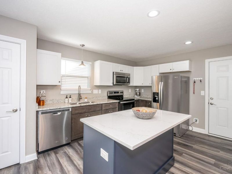 4216 Badgeley Circle, Cincinnati, OH 45223 Photo 14