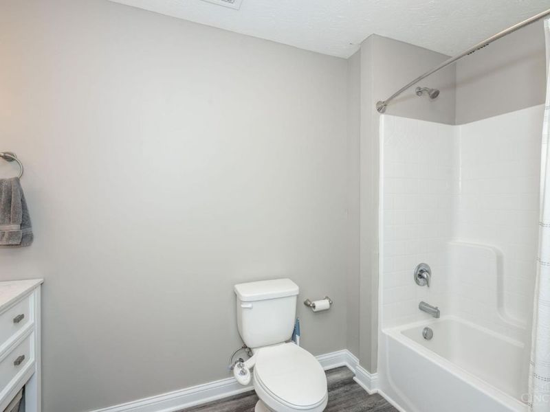 4216 Badgeley Circle, Cincinnati, OH 45223 Photo 26