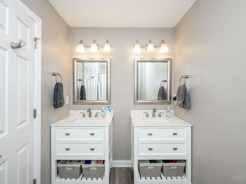 4216 Badgeley Circle, Cincinnati, OH 45223 Photo 27