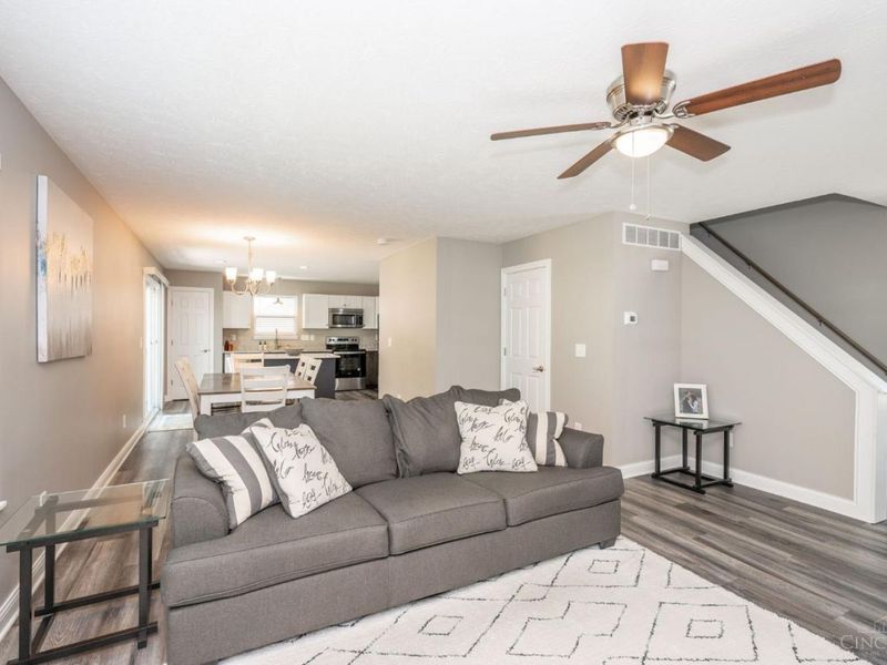 4216 Badgeley Circle, Cincinnati, OH 45223 Photo 9