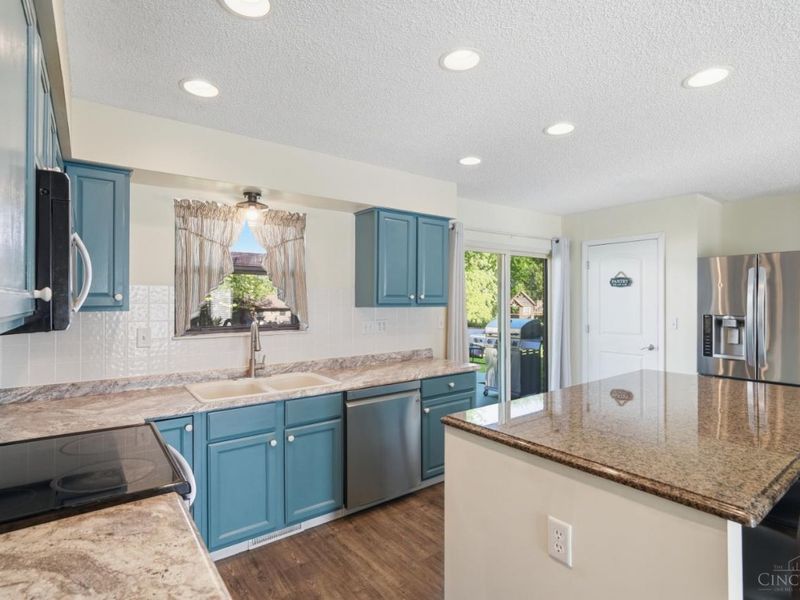 6095 Hedge Lane, Fairfield Twp, OH 45011 Photo 11