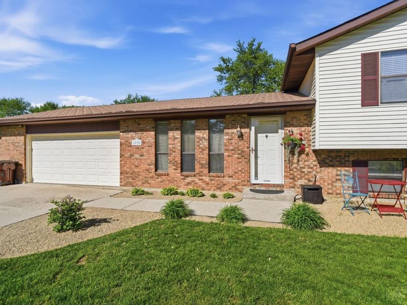 6095 Hedge Lane, Fairfield Twp, OH 45011 Photo 2