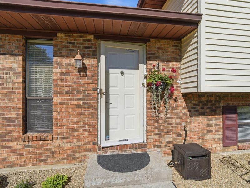 6095 Hedge Lane, Fairfield Twp, OH 45011 Photo 3