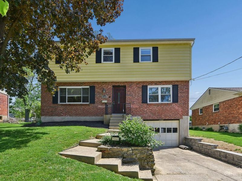 10660 Bridlepath Lane, Sharonville, OH 45241 Photo 1