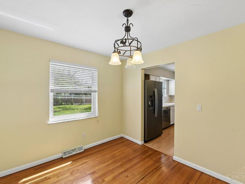 10660 Bridlepath Lane, Sharonville, OH 45241 Photo 12