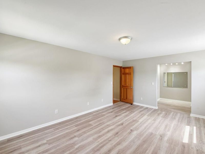 10660 Bridlepath Lane, Sharonville, OH 45241 Photo 22