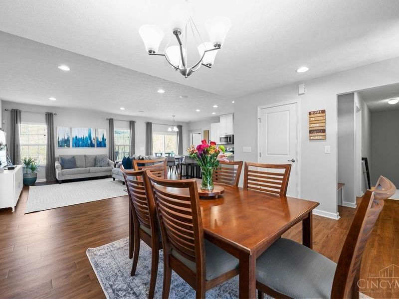 8029 Valley Crossing Drive, Colerain Township, OH 45247 Photo 10