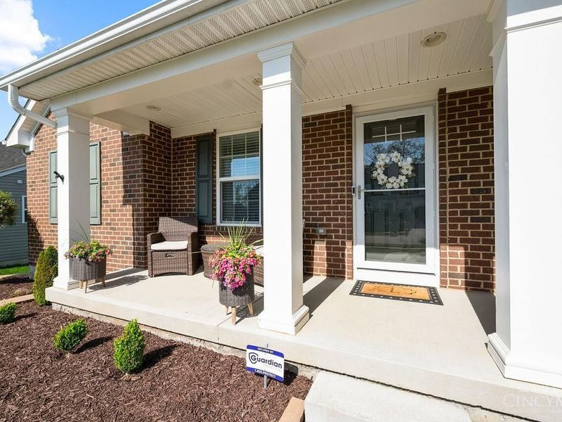 8029 Valley Crossing Drive, Colerain Township, OH 45247 Photo 3