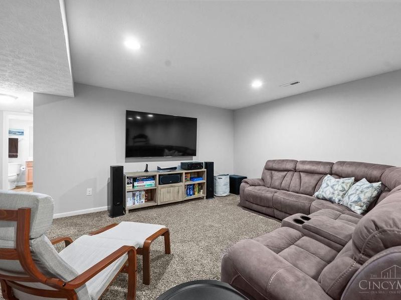 8029 Valley Crossing Drive, Colerain Township, OH 45247 Photo 35