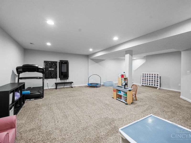 8029 Valley Crossing Drive, Colerain Township, OH 45247 Photo 37