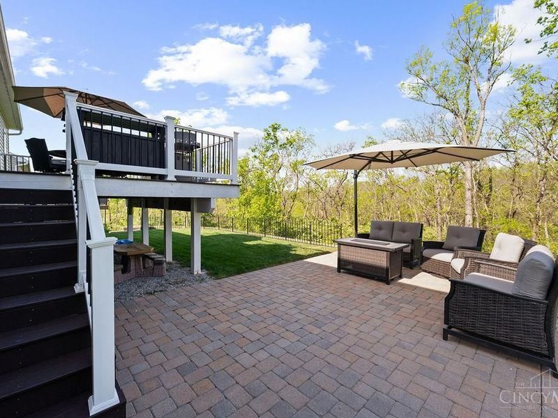 8029 Valley Crossing Drive, Colerain Township, OH 45247 Photo 6