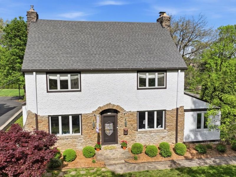 3706 Broadview Drive, Cincinnati, OH 45208 Photo 2