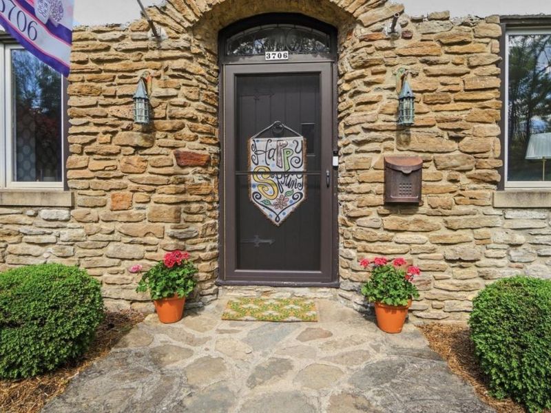 3706 Broadview Drive, Cincinnati, OH 45208 Photo 4