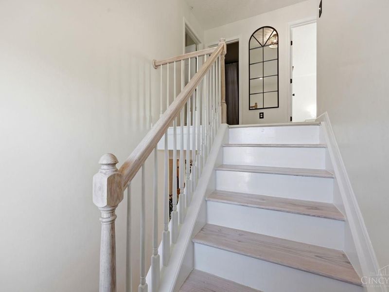 6017 Turning Leaf Way, Hamilton Twp, OH 45039 Photo 10