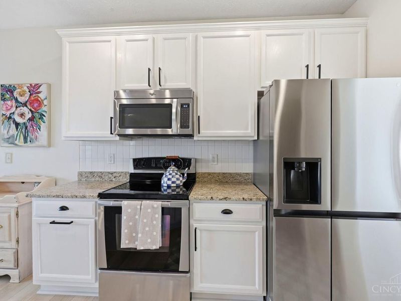 6017 Turning Leaf Way, Hamilton Twp, OH 45039 Photo 8