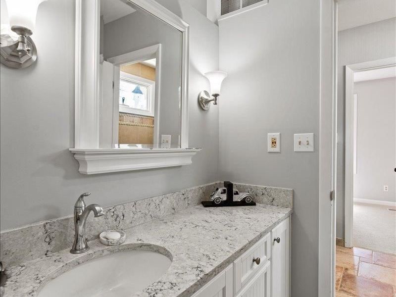 6220 Hawk Ridge Lane, Indian Hill, OH 45243 Photo 27