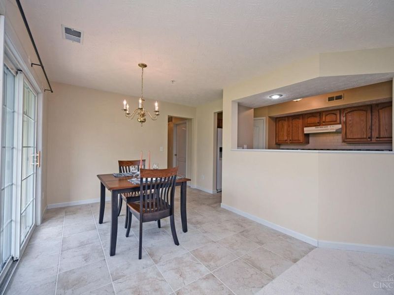 2031 Commons Circle Drive, Batavia Twp, OH 45103 Photo 10