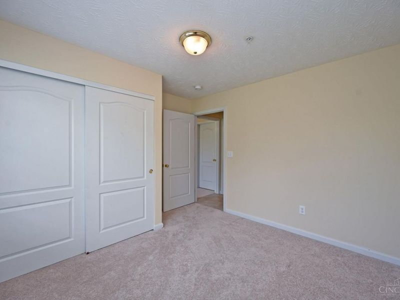 2031 Commons Circle Drive, Batavia Twp, OH 45103 Photo 25