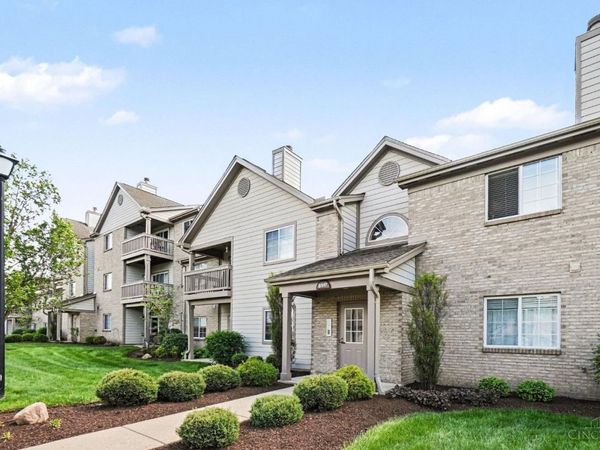 8517 Breezewood Court, Unit 101, West Chester, OH 45069