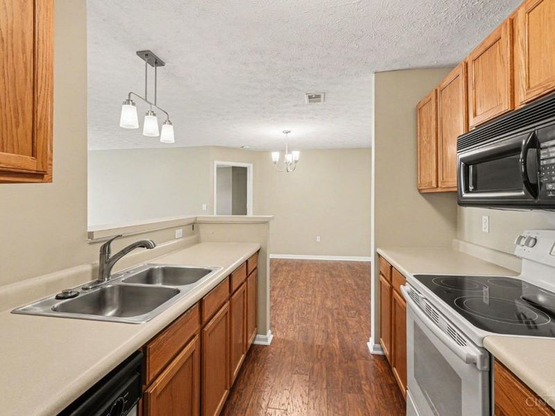 8517 Breezewood Court, Unit 101, West Chester, OH 45069 Photo 10