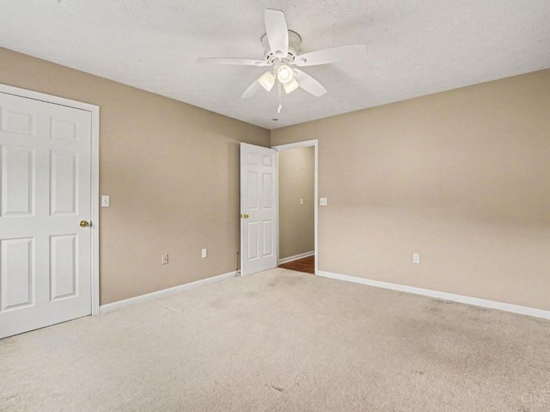 8517 Breezewood Court, Unit 101, West Chester, OH 45069 Photo 15