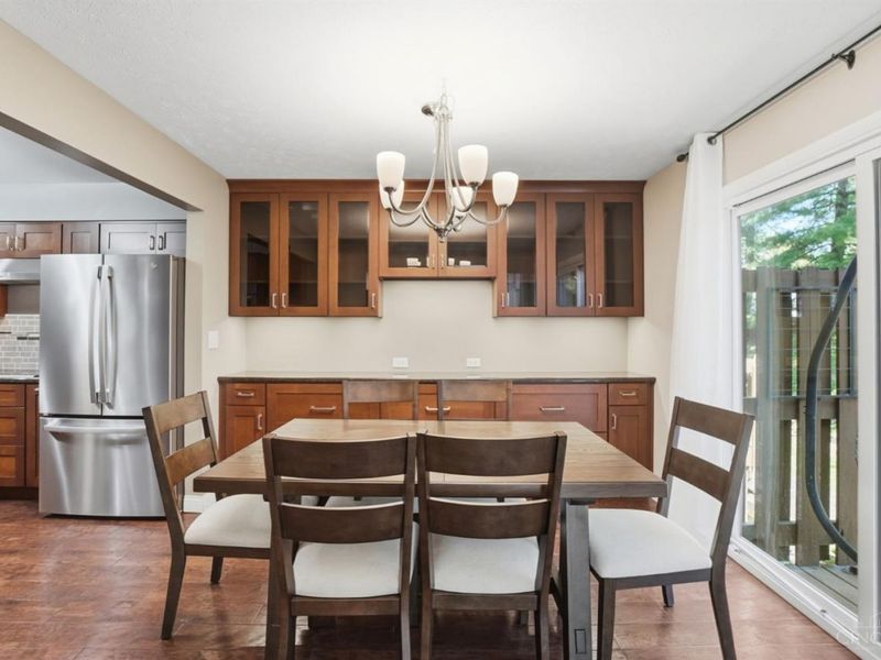 9338 Hunters Creek Drive, Blue Ash, OH 45242 Photo 10